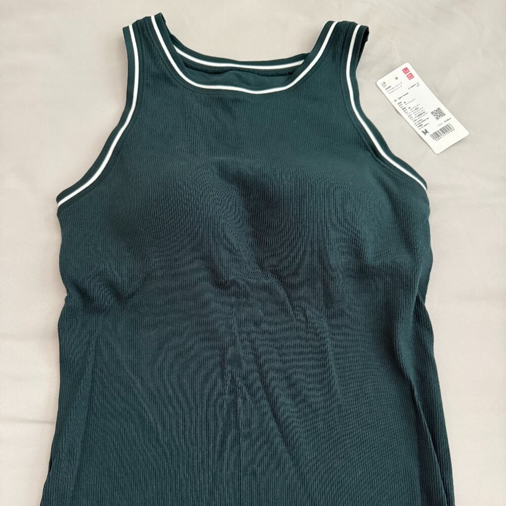 Uniqlo Dark Green Ribbed Cropped Bra Top | Striped